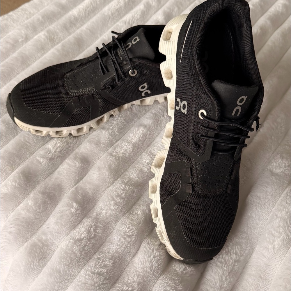 On Cloud Black and White Athletic Shoes